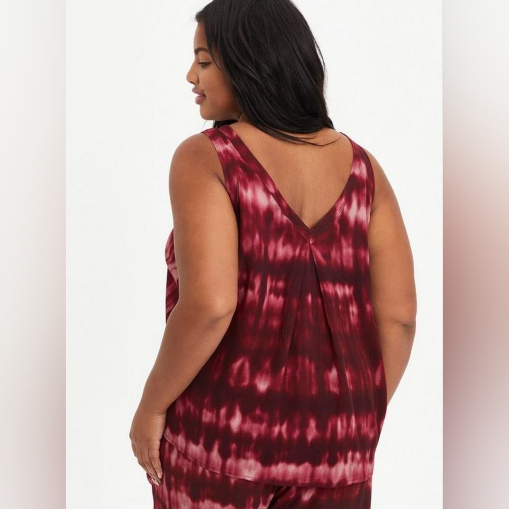 NWT Torrid 1 Tank - Crinkle Gauze Tie Dye Wine
